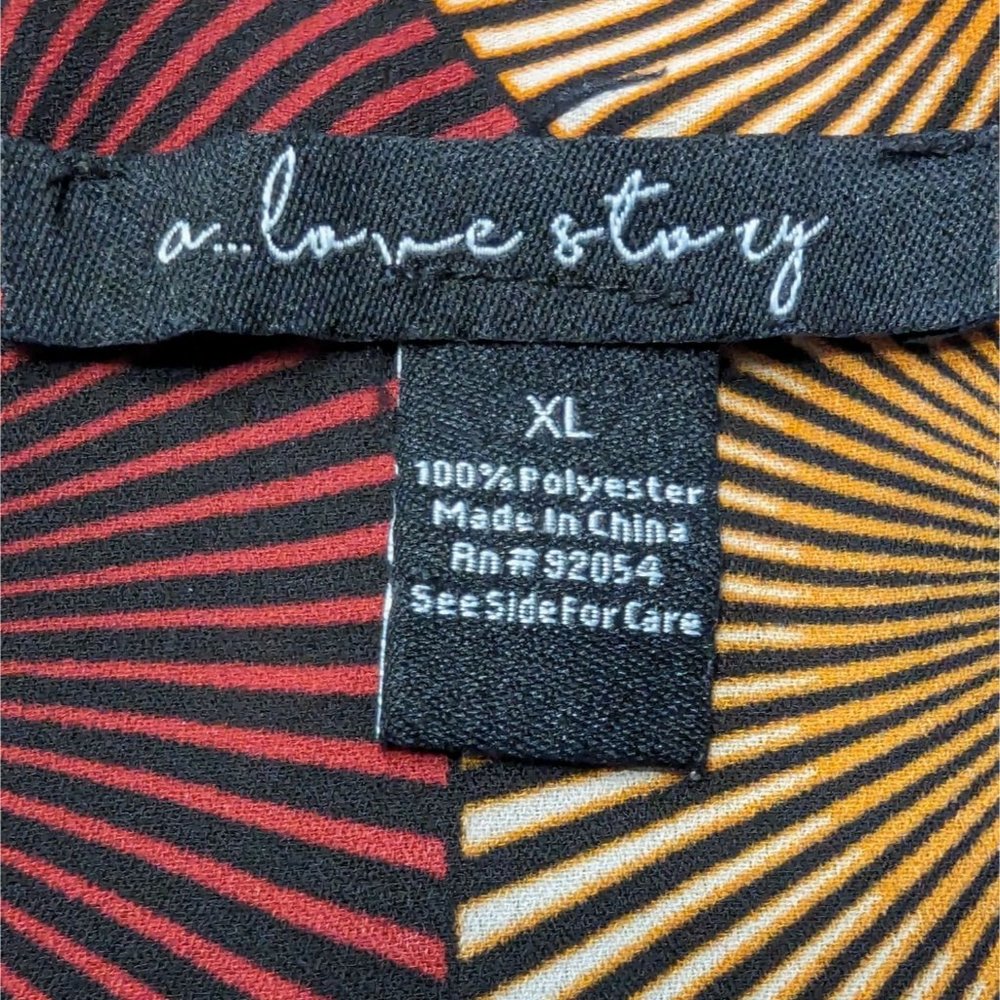 A Love Story 3/4" sleeve geometry burgundy yellow career pull over top XL‎ - Picture 10 of 12